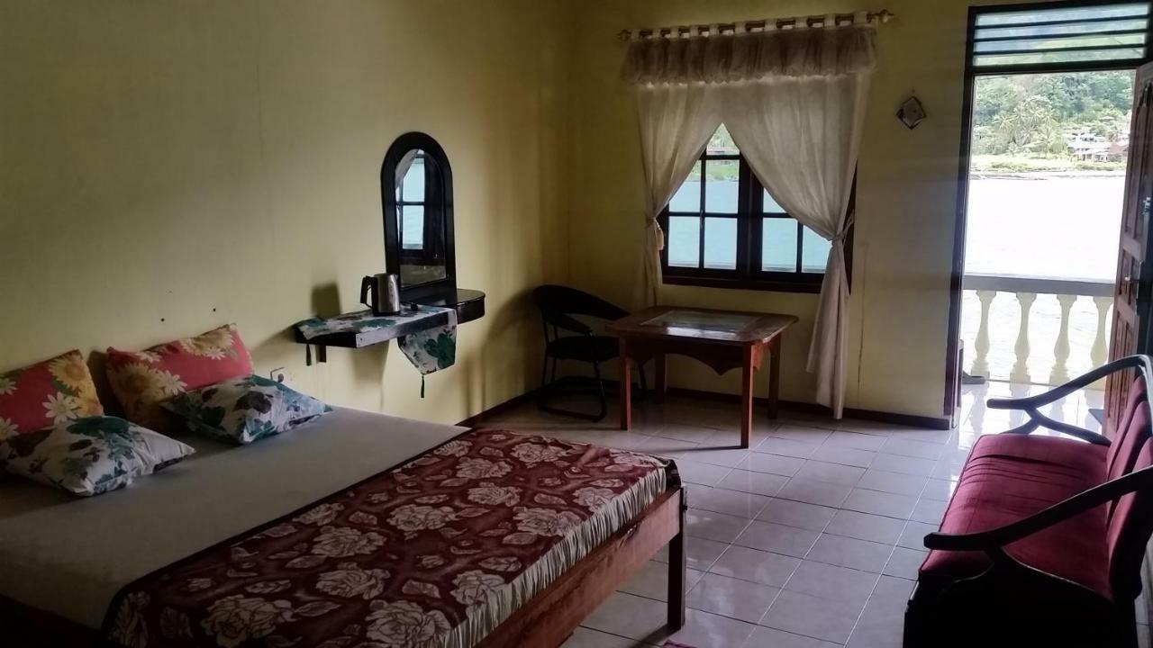 Sibayak Guesthouse Tuktuk Siadong Exterior photo