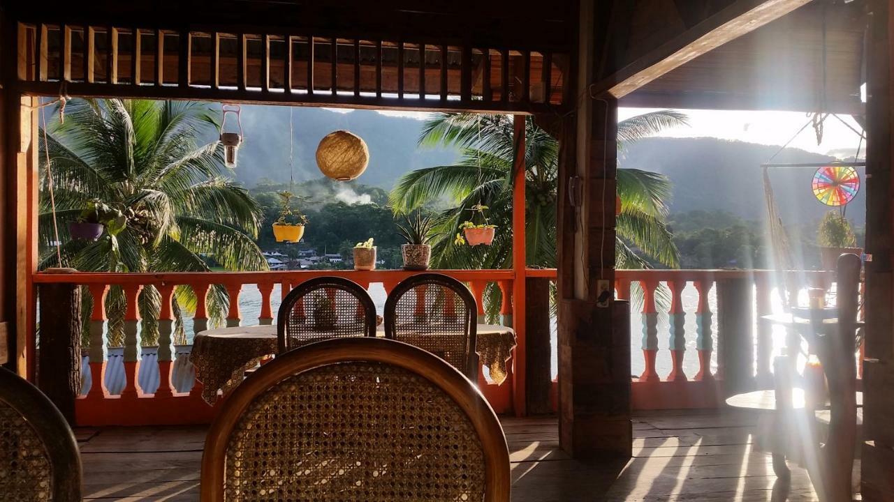Sibayak Guesthouse Tuk Tuk Exterior photo