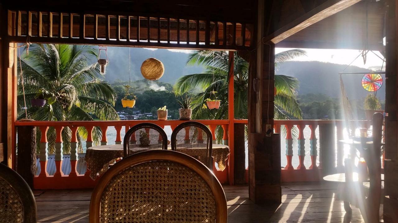 Sibayak Guesthouse Tuktuk Siadong Exterior photo