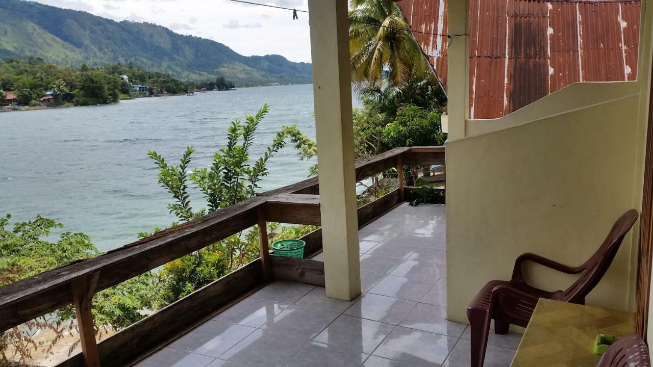 Sibayak Guesthouse Tuktuk Siadong Exterior photo